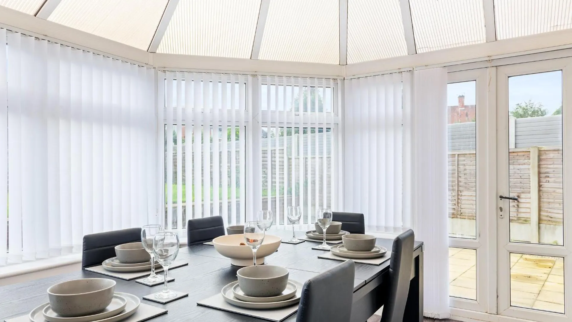 Holiday home 3Br Contractor Pad With Pool Table Villa Nottingham
