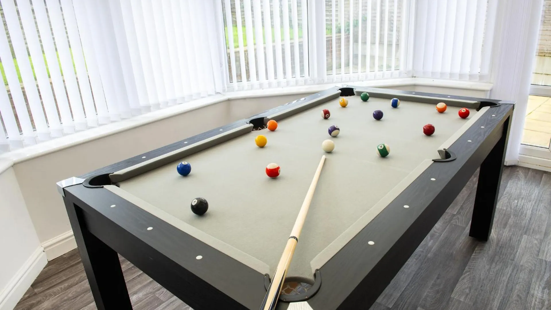 Holiday home 3Br Contractor Pad With Pool Table Villa Nottingham